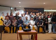 Ketua Komisi XII Bambang Patijaya Bukber Bareng Pimpinan Media, Bongkar Akar Masalah Tambang Babel.