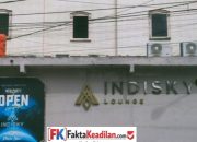 INDISKY DISOROT TAJAM! Diduga Berkedok Kafe, Aktivitas Klub Malam Terus Berjalan — Dekat Rumah Ibadah, PAD Dipertanyakan?