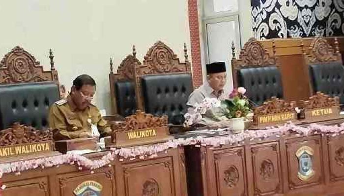 DPRD Pangkalpinang Bahas Tanggapan Wali Kota atas Tiga Raperda