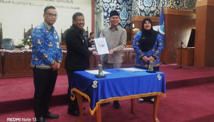 DPRD Pangkalpinang Sampaikan Rekomendasi LKPJ 2025, Wali Kota Siap Tindak Lanjut
