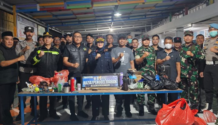 Tingkatkan Kamtib, Lapas Pangkalpinang Razia Blok Hunian Warga Binaan Malam Hari