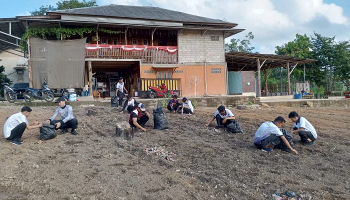 Lapas Pangkalpinang dan Warga Tuatunu Indah Gotong Royong Siapkan Kawasan Agro Culture