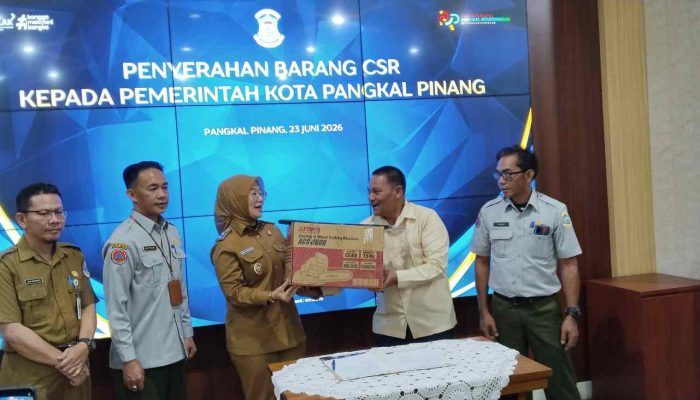 CV MMS Salurkan Bantuan CSR Dua Unit Chainsaw untuk Pemkot Pangkalpinang